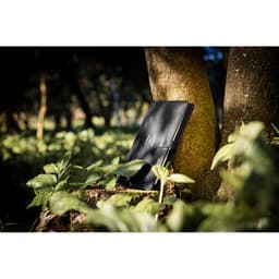 ELEVATE A5 FOLDER. Pasta A5 em 300D poliéster 100% reciclado com carregador por indução embutido (5'000 mAh) e bloco com páginas pautadas Code.: 53581 - foto 4